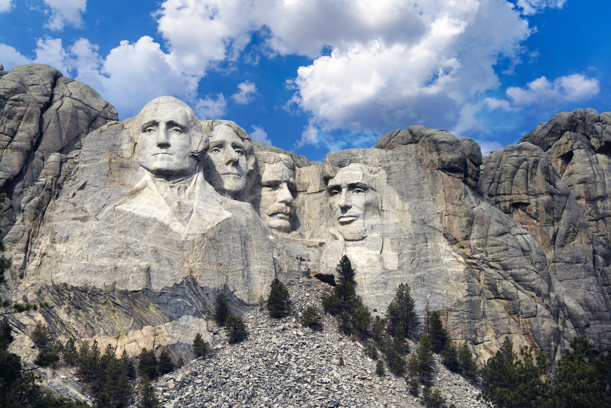 Mount Rushmore trip on a budget.